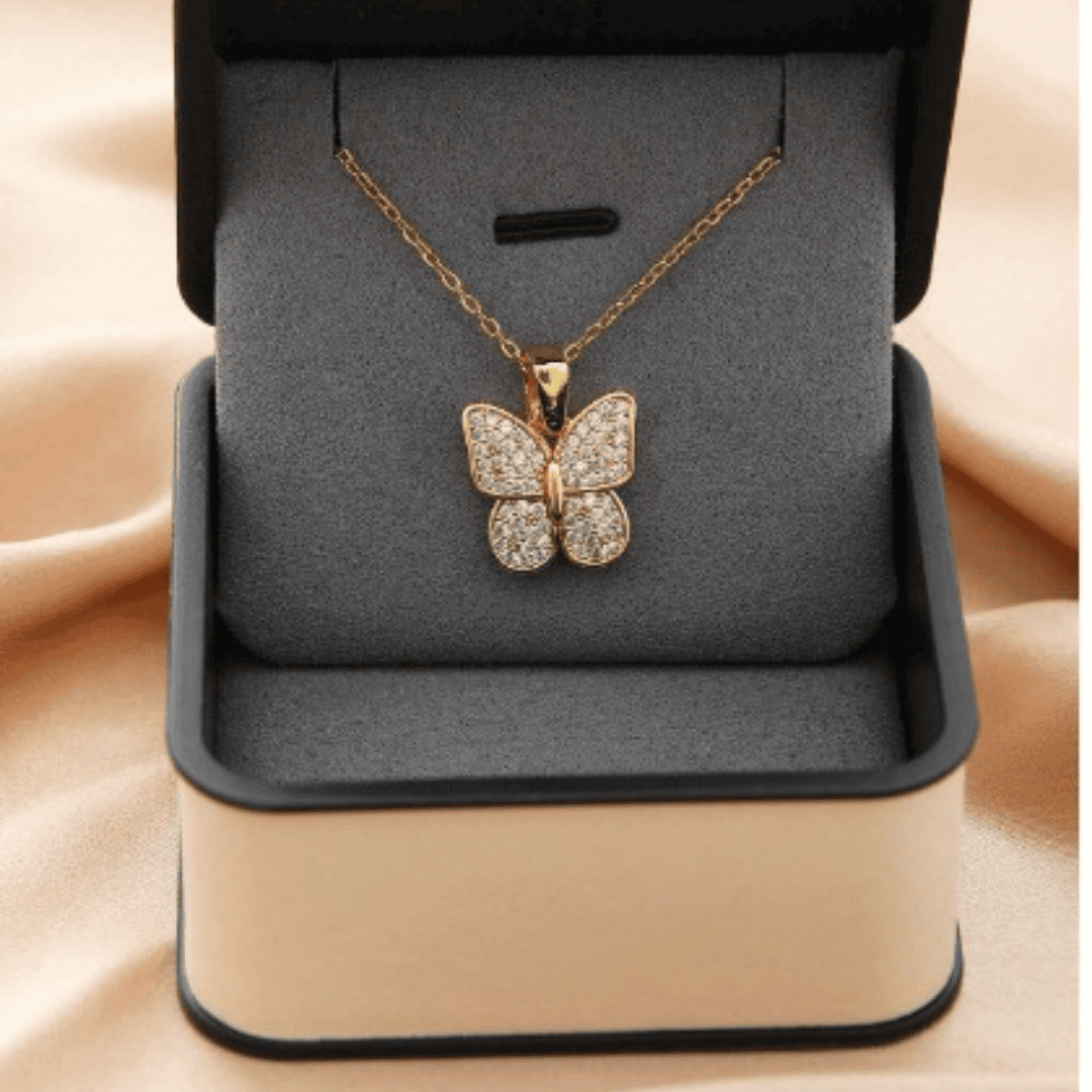 Gold Butterfly Open-Close Necklace for Women with a Beautiful Butterfly Design