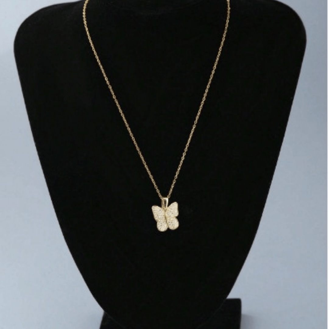 Gold Butterfly Open-Close Necklace for Women with a Beautiful Butterfly Design