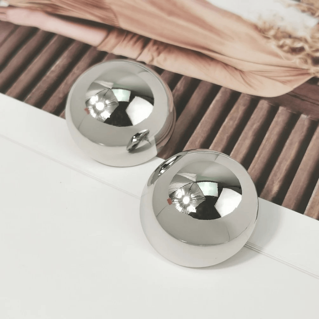 Round Smooth Surface Metal Stud Earrings